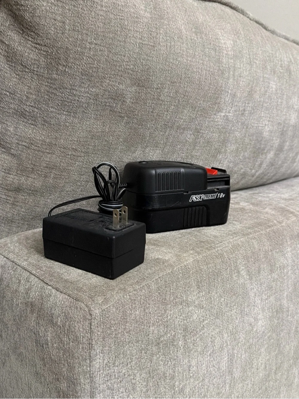 Genuine Black & Decker FS18BX 18V Battery Pack OEM NiCd With FS18C Charger
